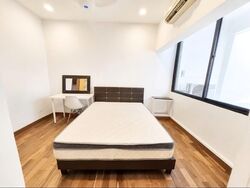 Townhouse Apartments (D9), Apartment #591338491